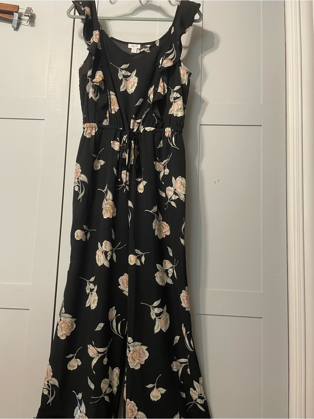 Xhilaration Black Floral Jumpsuit with Ruffle Straps - Picture 7 of 16